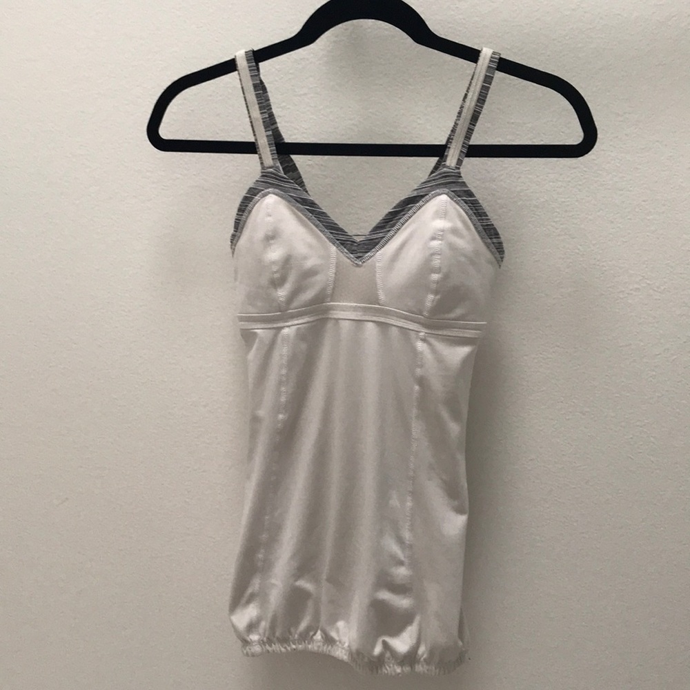Lululemon White Tank, Size 4